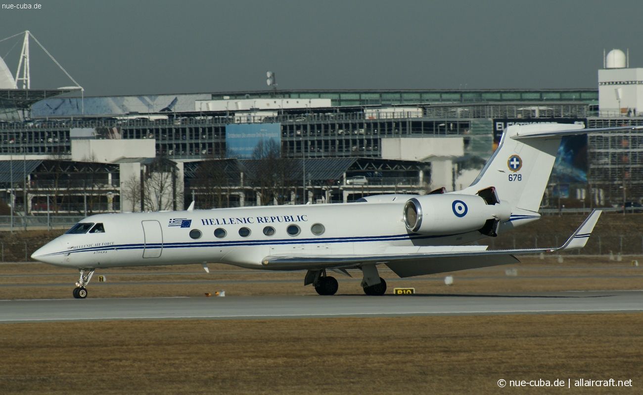 678 (678) 2003 Gulfstream Aerospace G-V