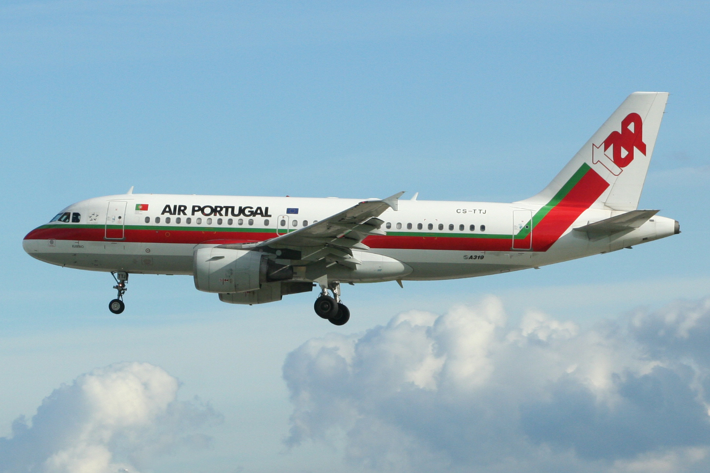 CS-TTJ · Airbus A319-111 · (LIS / LPPT)