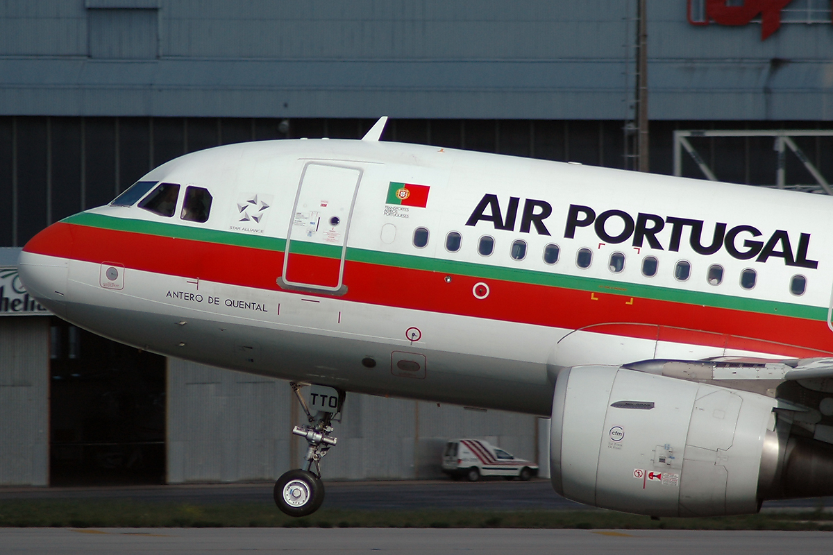 CS-TTO (1127) 1999 Airbus A319-111