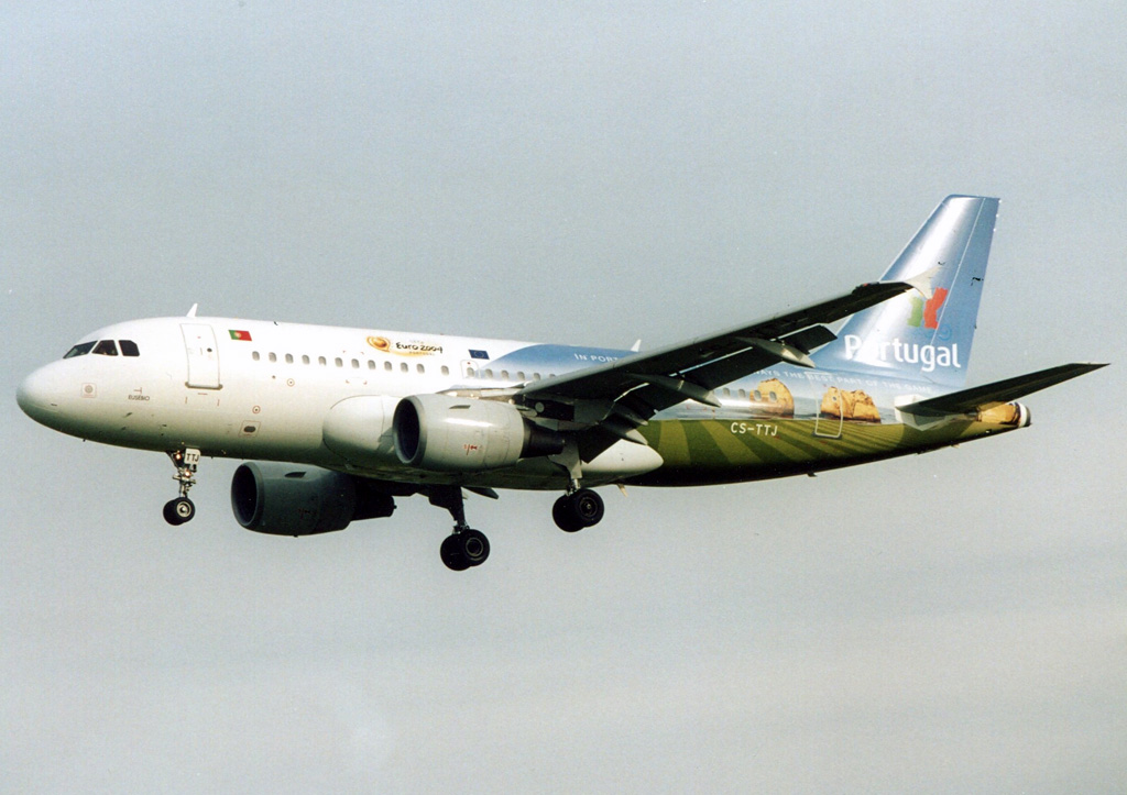 CS-TTJ (979) 1999 Airbus A319-111