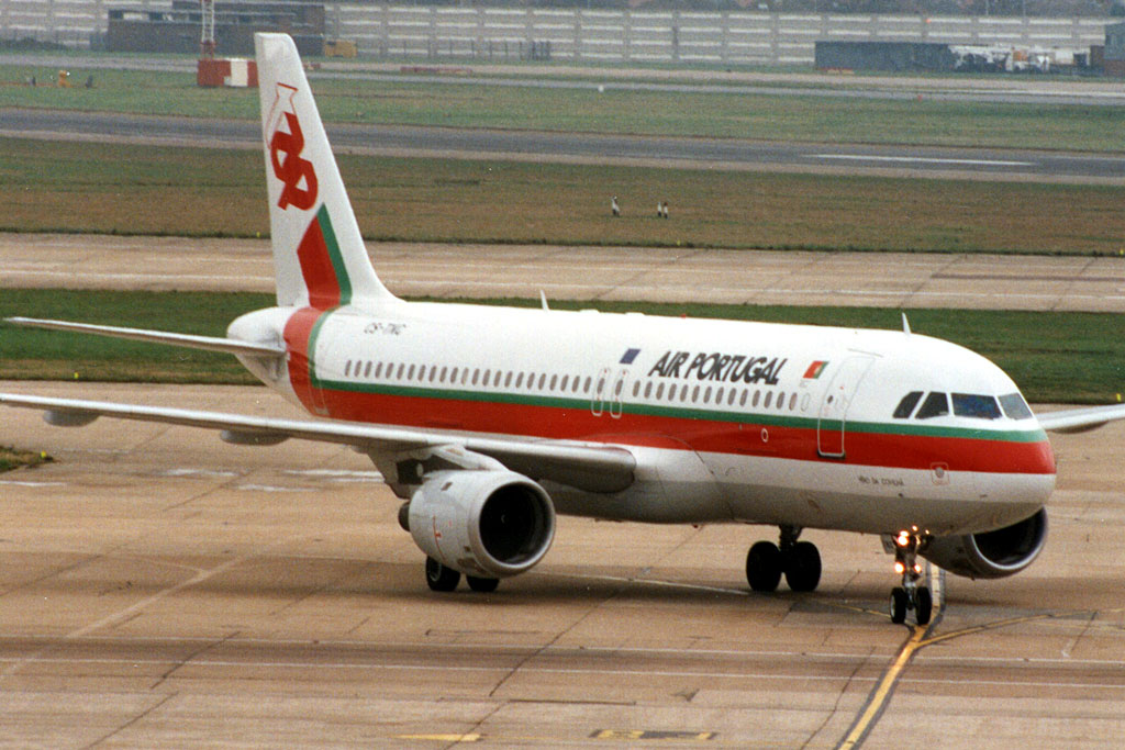 CS-TNC (234) 1991 Airbus A320-211