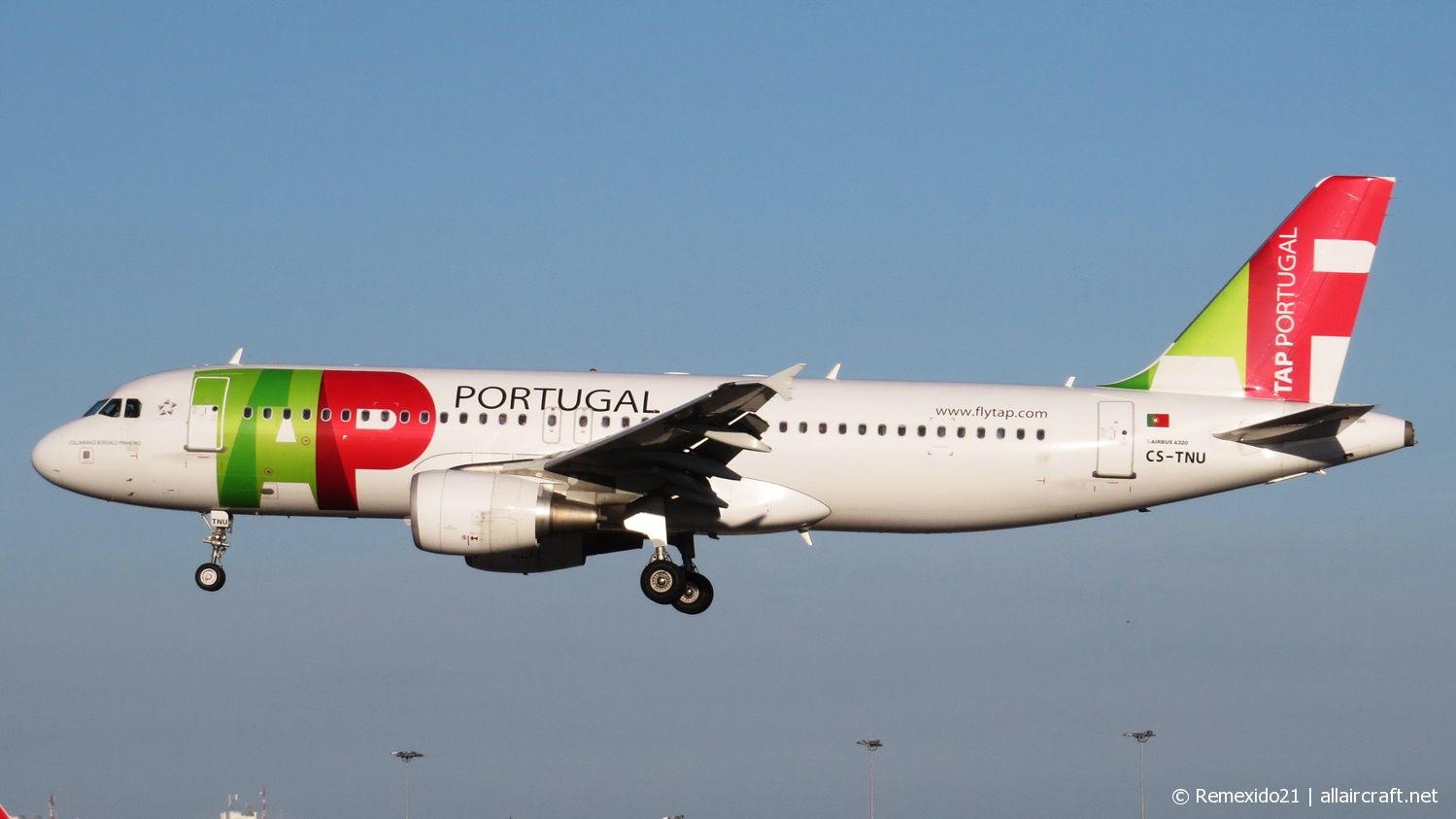 CS-TNU (4106) 2009 Airbus A320-214