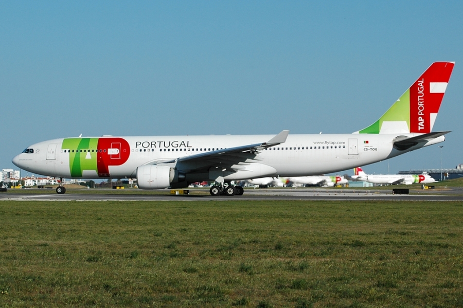 CS-TOG (312) 1999 Airbus A330-223