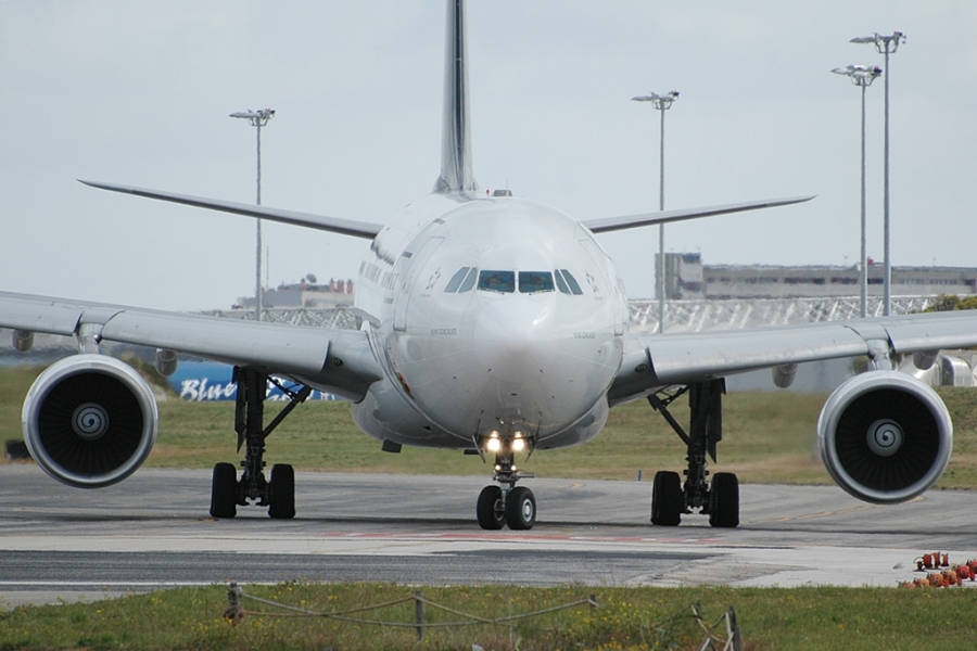 CS-TOH (181) 1997 Airbus A330-223