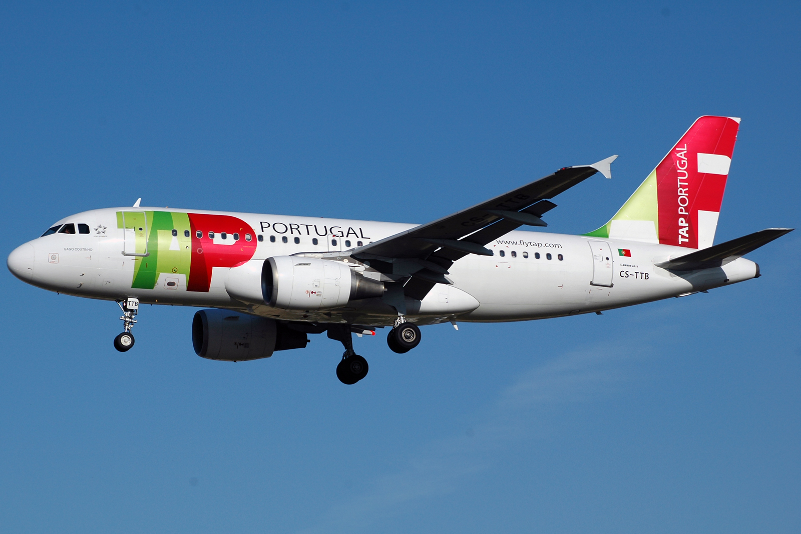 CS-TTB (755) 1997 Airbus A319-111
