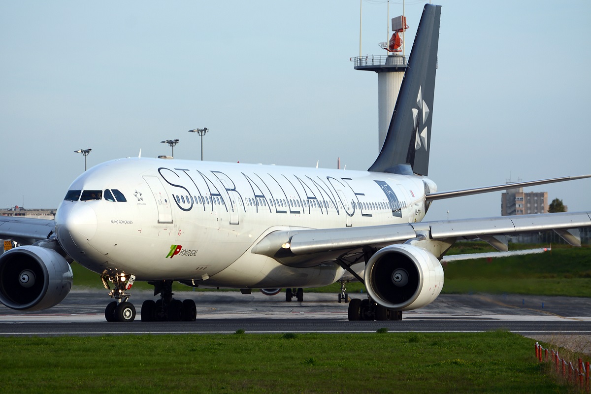 CS-TOH (181) 1997 Airbus A330-223