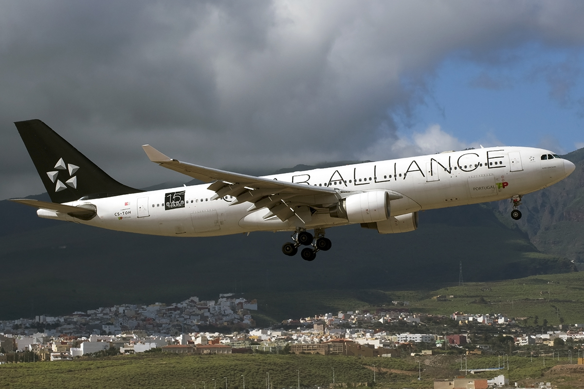 CS-TOH (181) 1997 Airbus A330-223