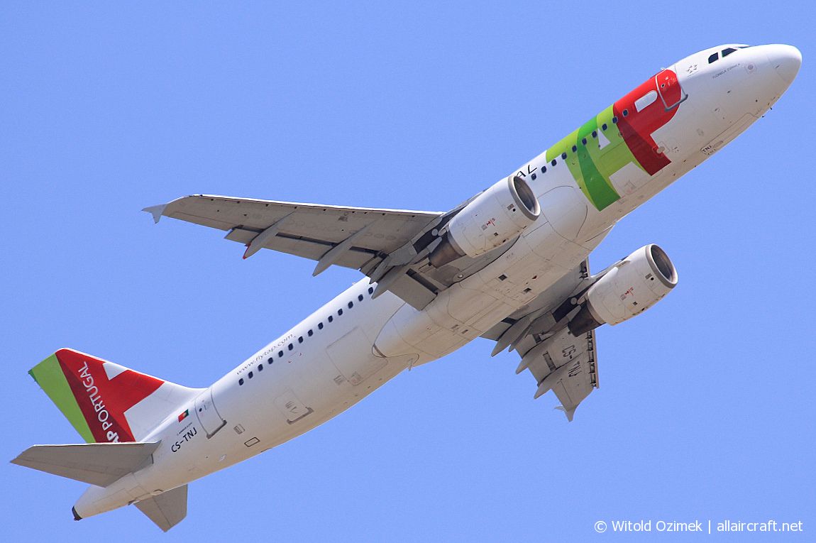 CS-TNJ (1181) 2000 Airbus A320-214