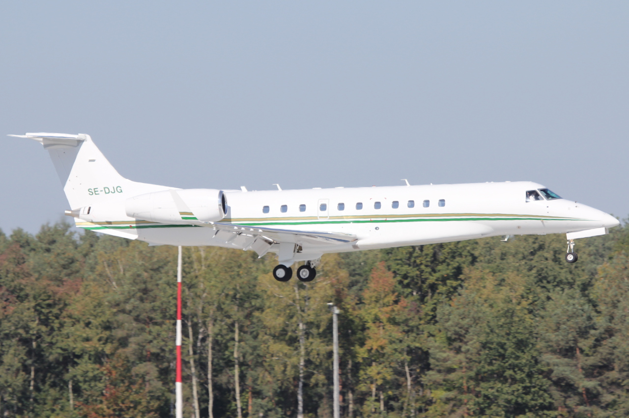SE-DJG (14501042) Embraer ERJ-135BJ Legacy 600