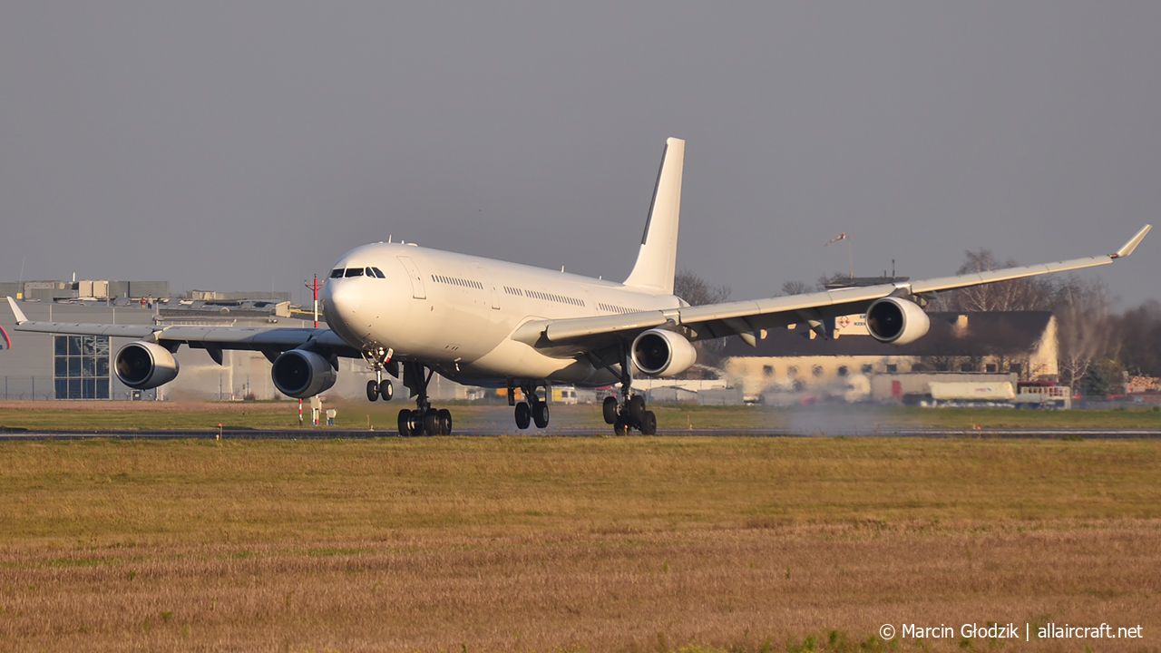 9H-FOX (185) 1997 Airbus A340-313