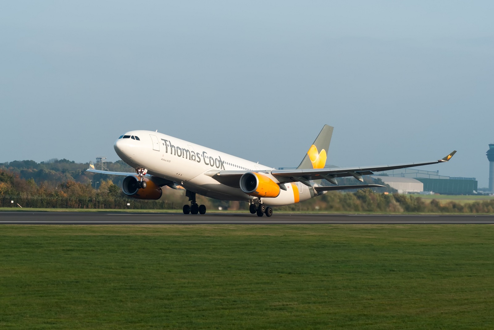 G-MLJL (254) 1999 Airbus A330-243