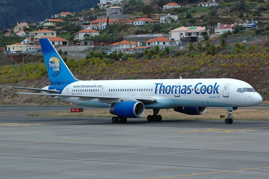 G-FCLE (28171) 1998 Boeing 757-28A
