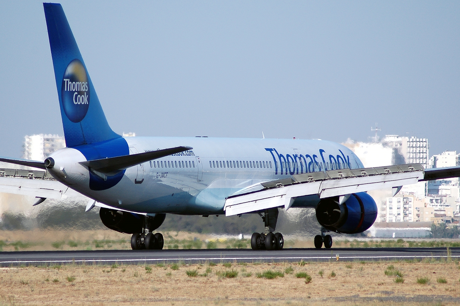 G-JMCF (24369) 1989 Boeing 757-28A