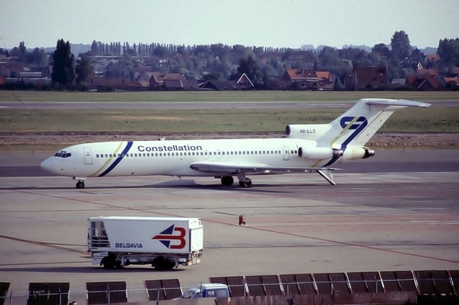 OO-LLS (22608) Boeing 727-2X3Adv