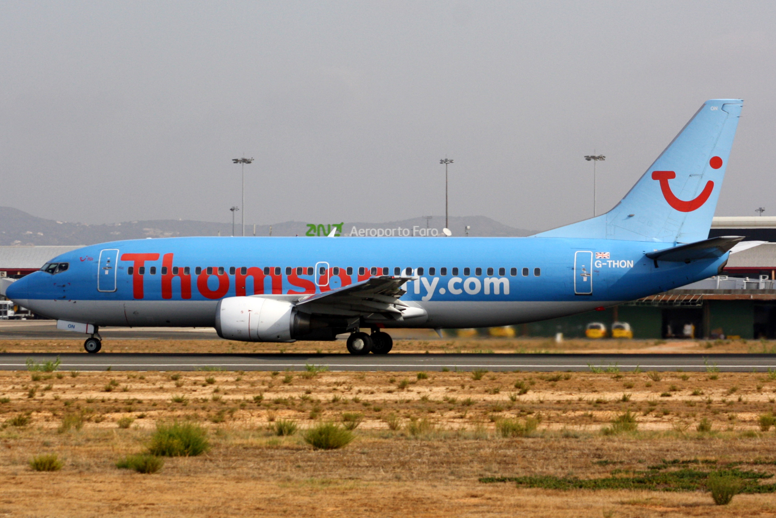 G-THON, (cn 28596/3112), Boeing 737-36N