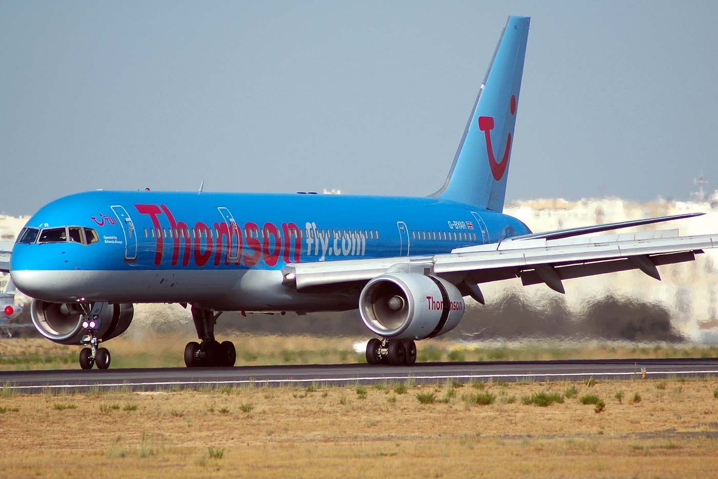 G-BYAR (cn 27237) Boeing 757-204