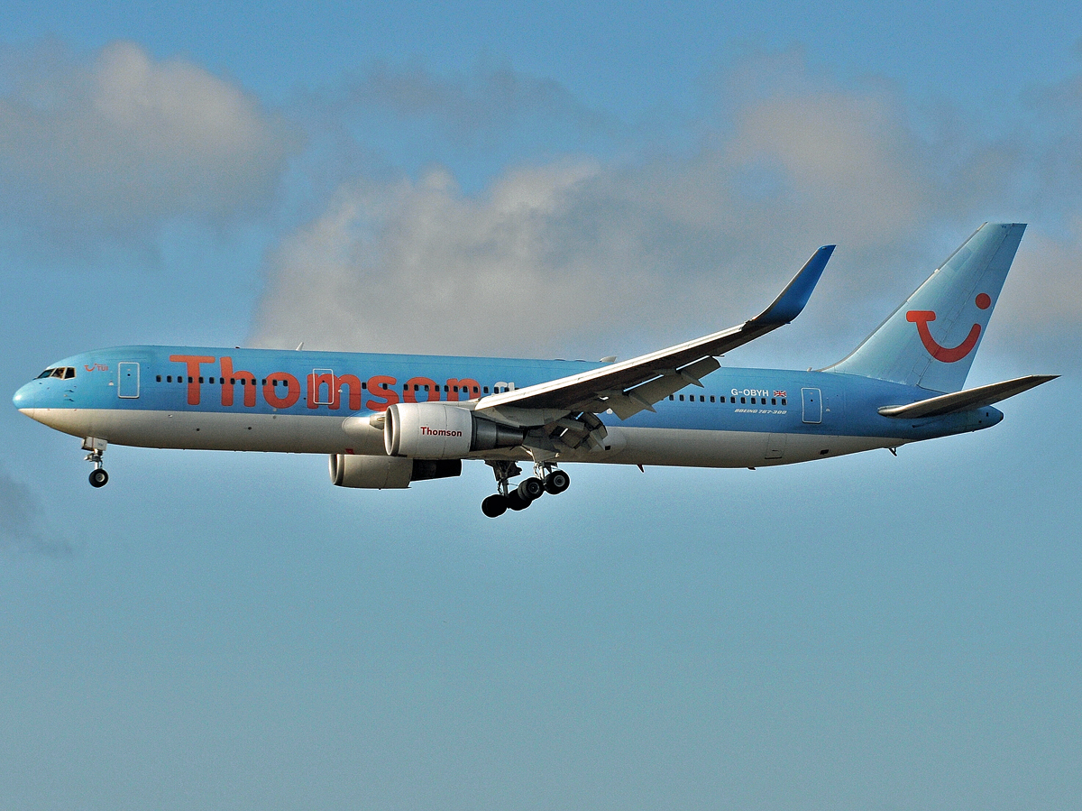 G-OBYH (28883) 1999 Boeing 767-304 ER WL