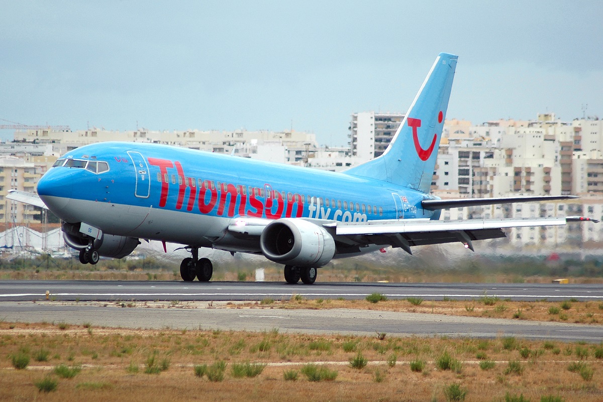 G-THOG (29057) 1997 Boeing 737-31S