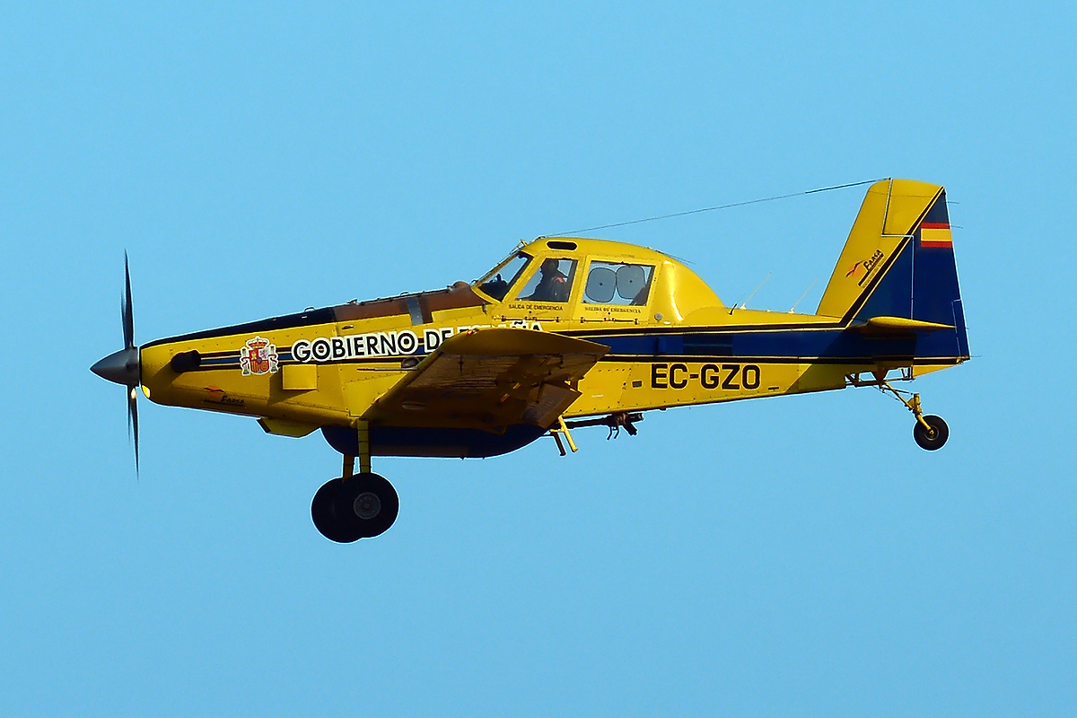 EC-GZO ( 802-0071 )  Air Tractor AT-802