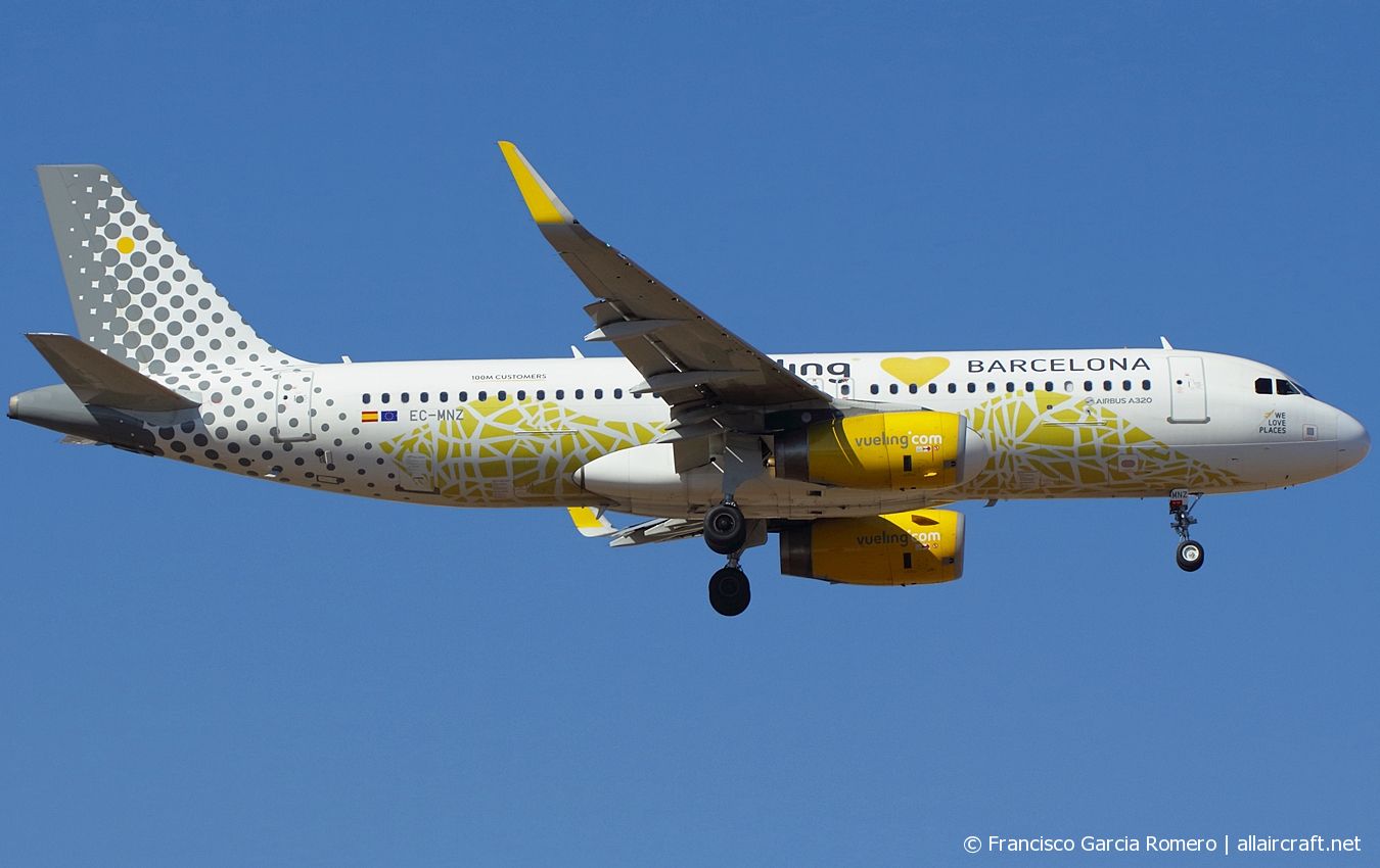 EC-MNZ (7351) 2016 Airbus A320-232(WL)