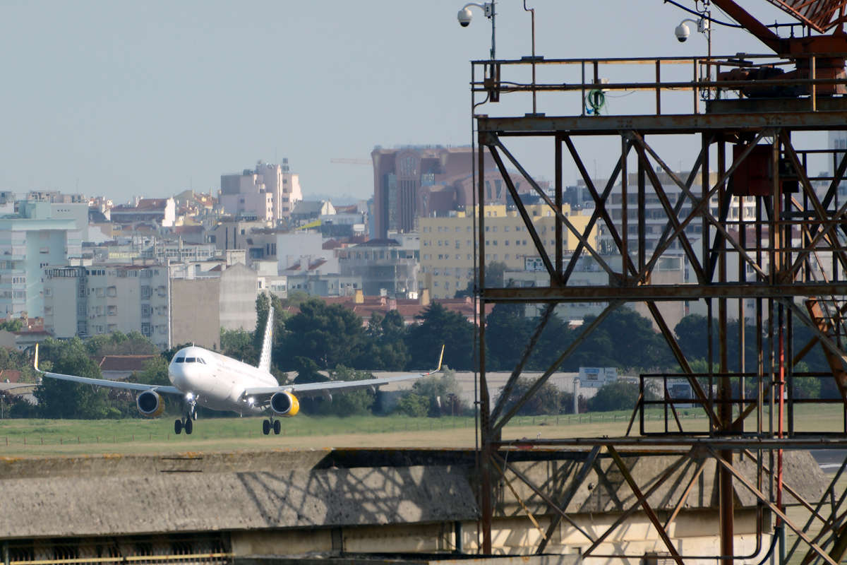 EC-MPV (7590) 2017 Airbus A321-231(WL)