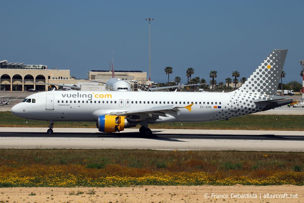 EC-KHN (3203) 2007 Airbus A320-216