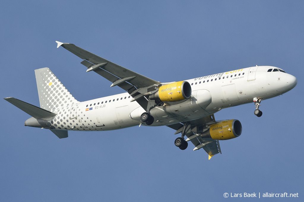 EC-KJD (3237) 2007 Airbus A320-216