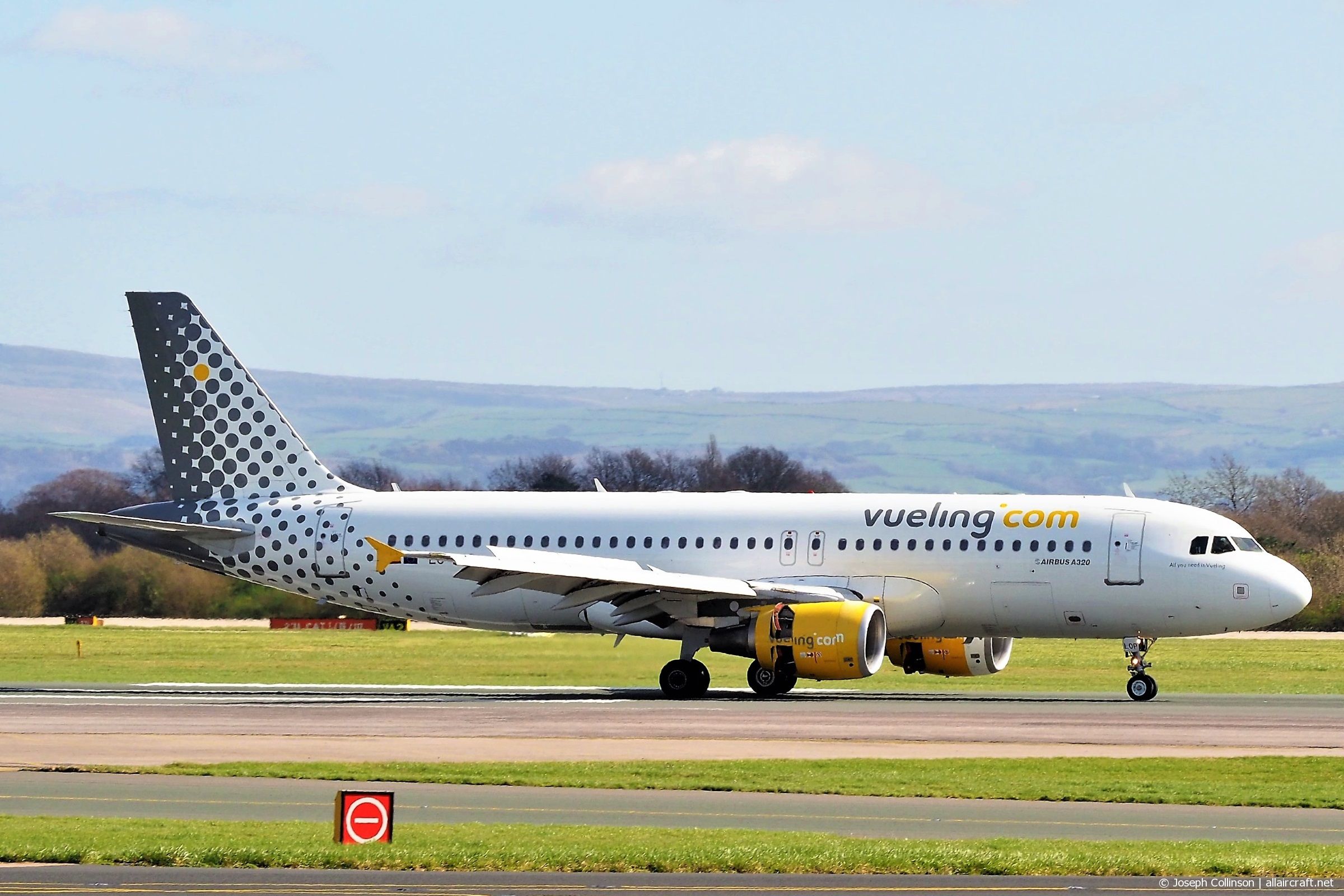 EC-LOP (4937) 2011 Airbus A320-214
