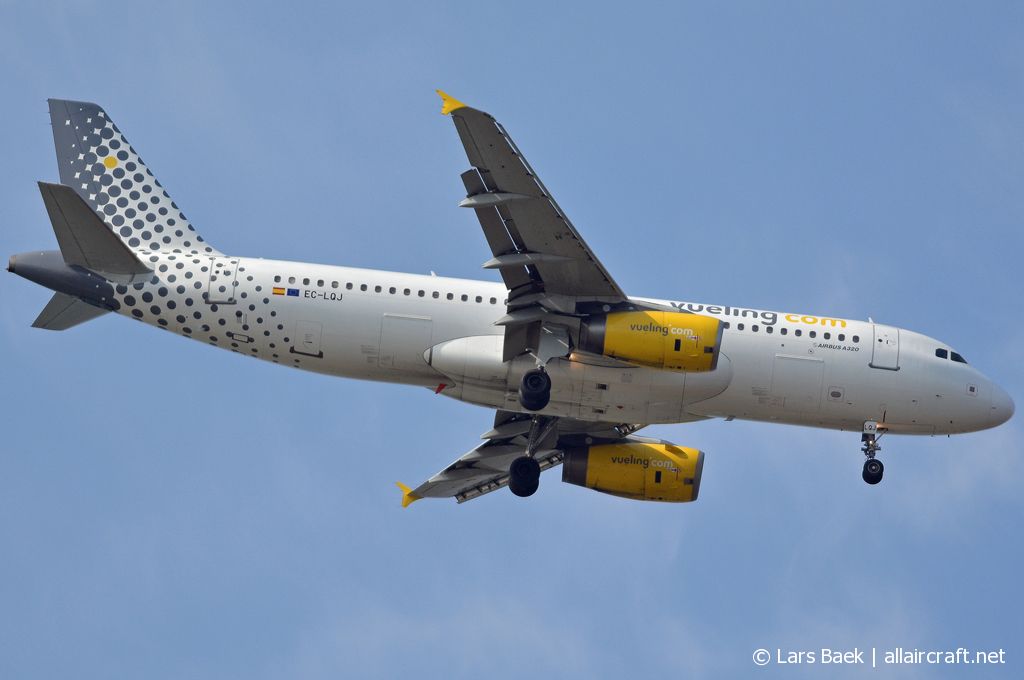 EC-LQJ (1979) 2003 Airbus A320-232