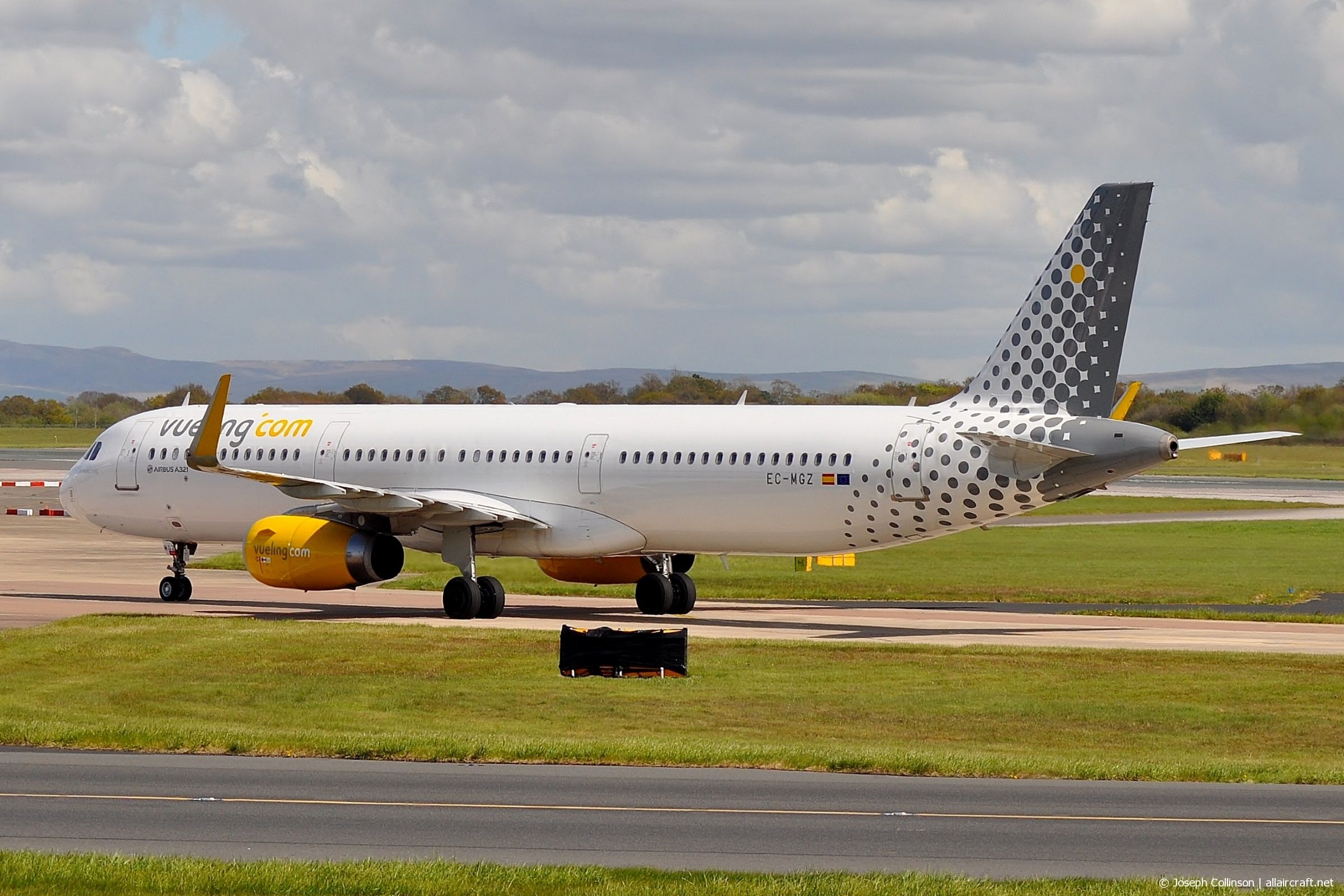 EC-MGZ (6660) 2015 Airbus A321-231(WL)