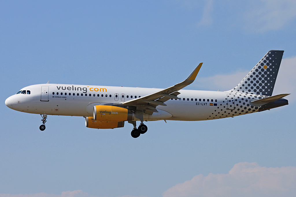 EC-LVT (5612) 2013 Airbus A320-232(WL)