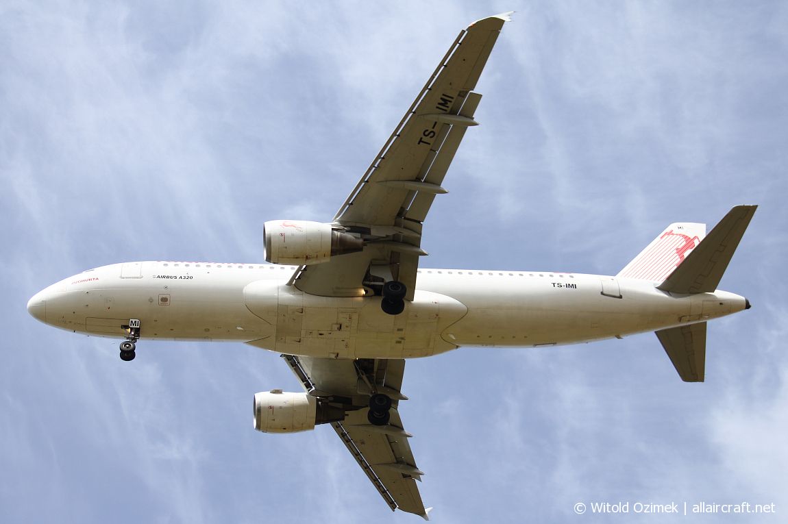 TS-IMI ( 511 ) 1994 Airbus A320-211