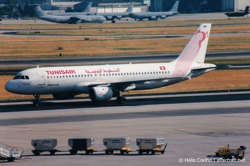 TS-IMF (370) 1992 Airbus A320-211