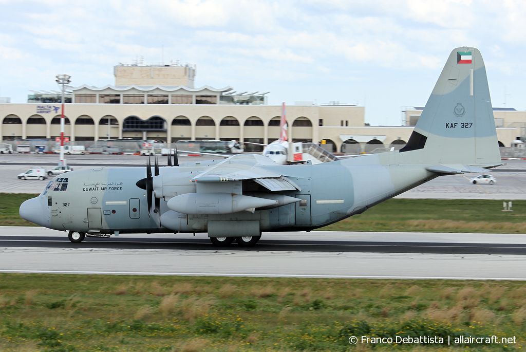 KAF327 (382-5749) Lockheed Martin KC-130J Hercules