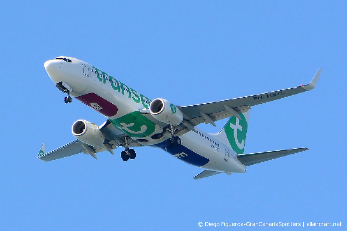 PH-HXG (41355) 2017 Boeing 737-8K2(WL)