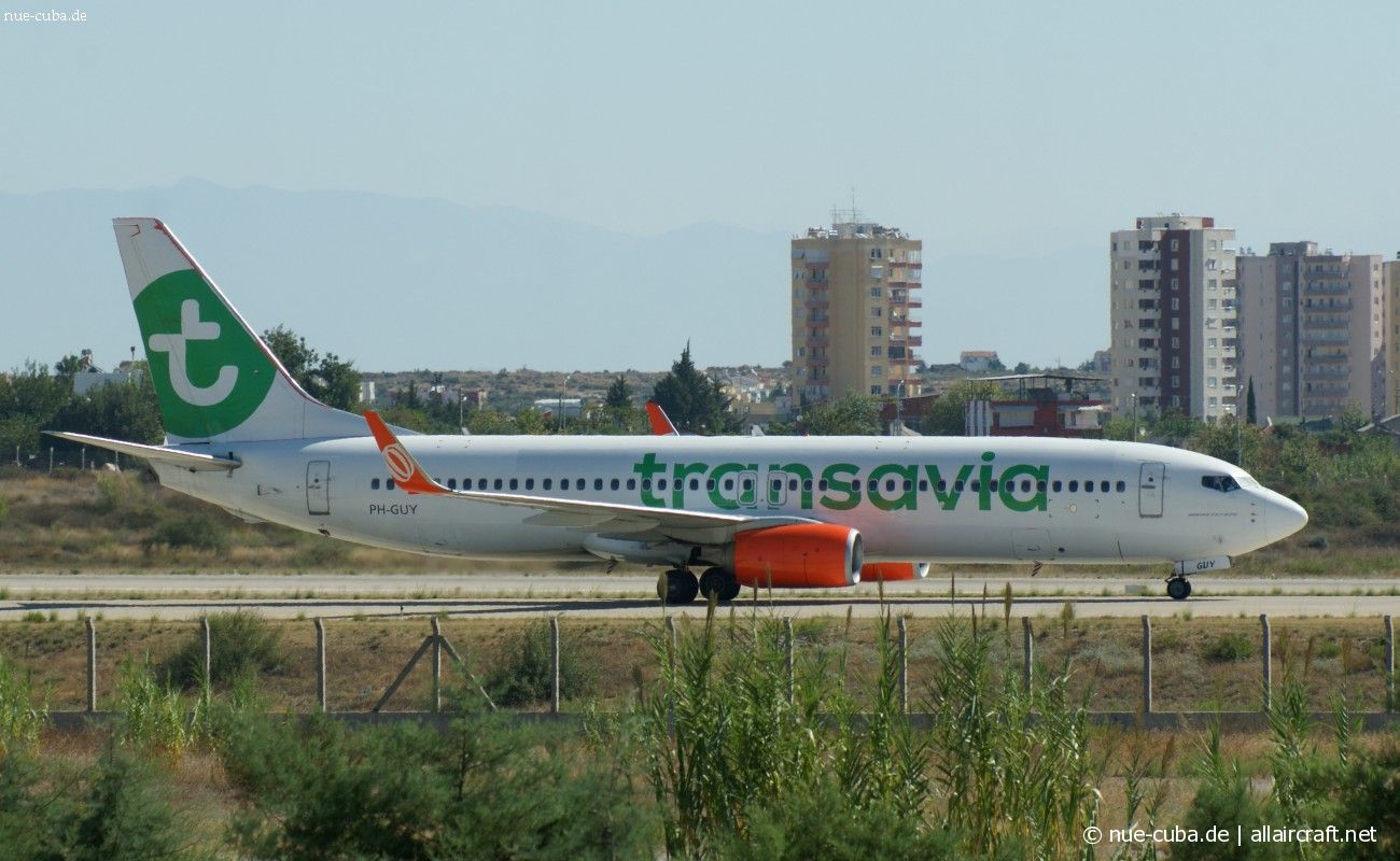 PH-GUY (39612) 2013 Boeing 737-8EH(WL)