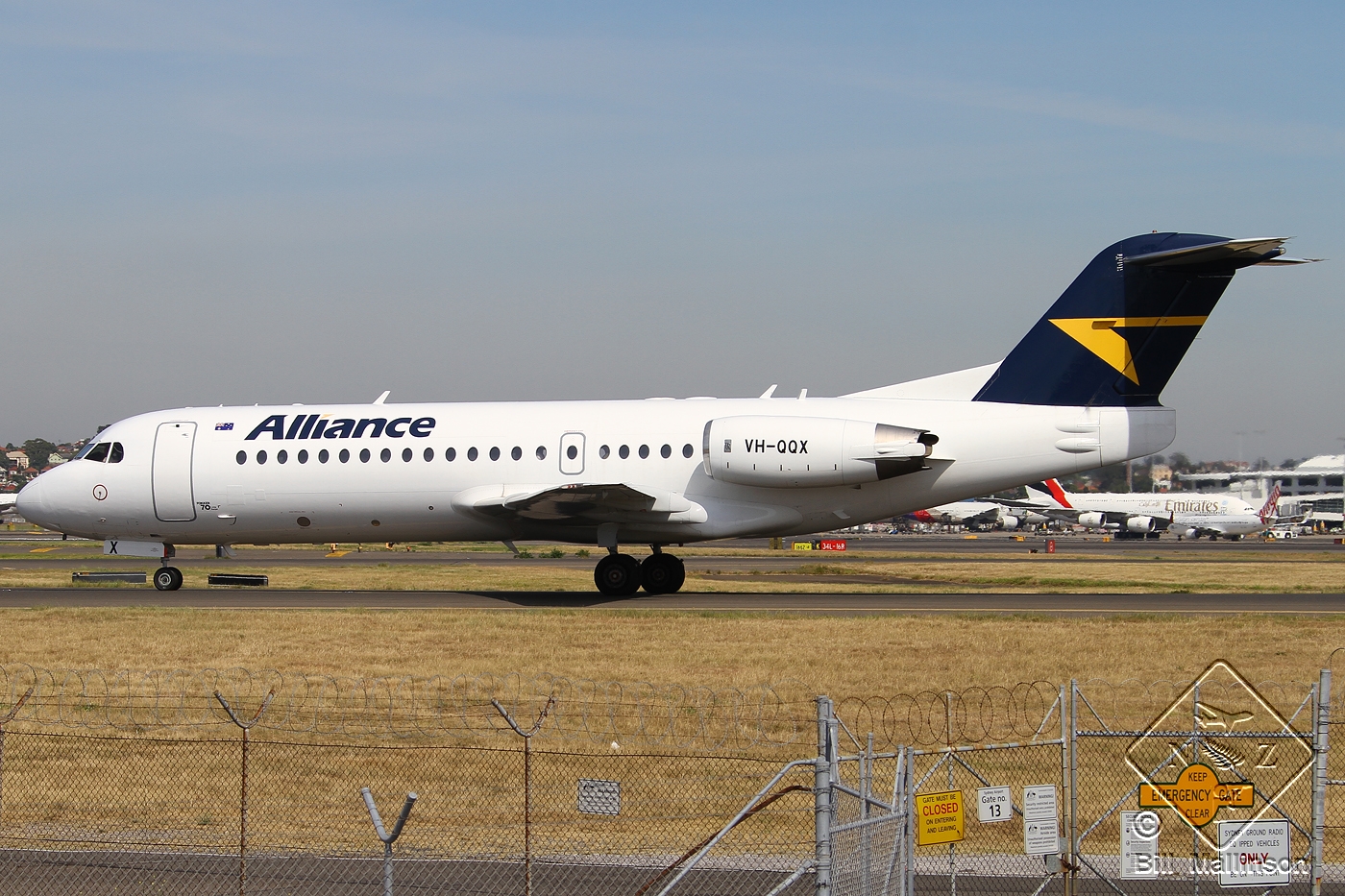 VH-QQX (cn 11571) Fokker 70