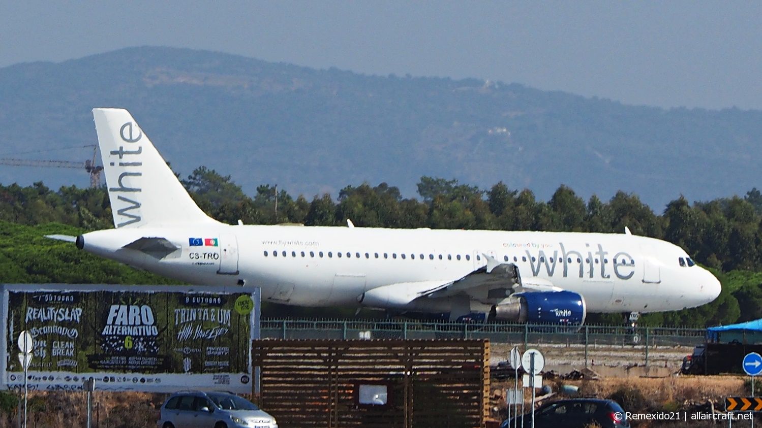 CS-TRO (548) 1995 Airbus A320-214