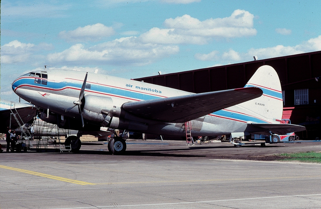C-FAVO (cn 33242) Curtiss C-46