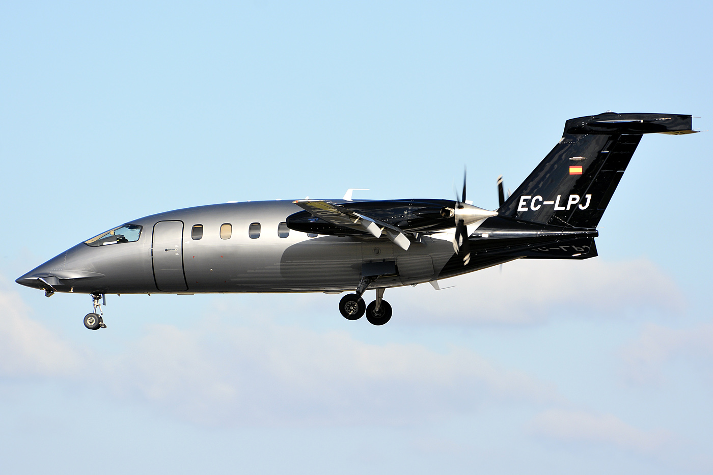 EC-LPJ (1233) 2011 Piaggio P-180 Avanti II