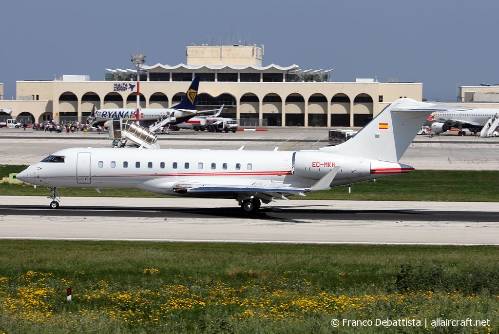 EC-MKH (9695) 2015 Bombardier BD-700-1A10 Global 6000