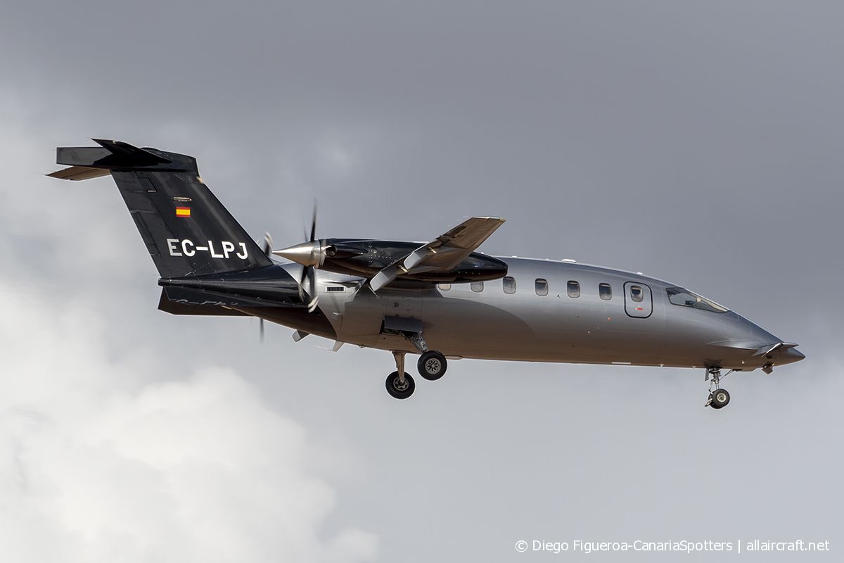 EC-LPJ (1233) 2011 Piaggio P-180 Avanti II