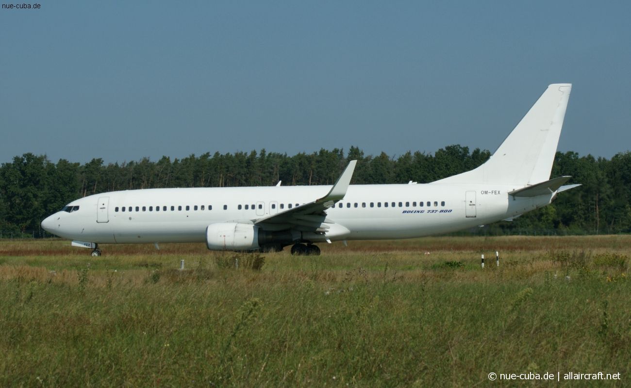 OM-FEX (28213) 1998 Boeing 737-8Q8(WL)