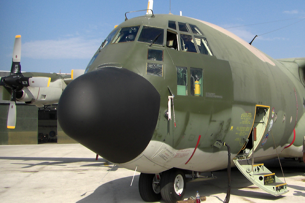 16803 (382-4772) 1978 Lockheed C-130H-30 Hercules