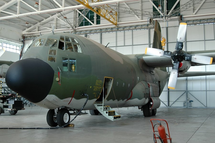 16805 (382-4778) 1978 Lockheed C-130H Hercules