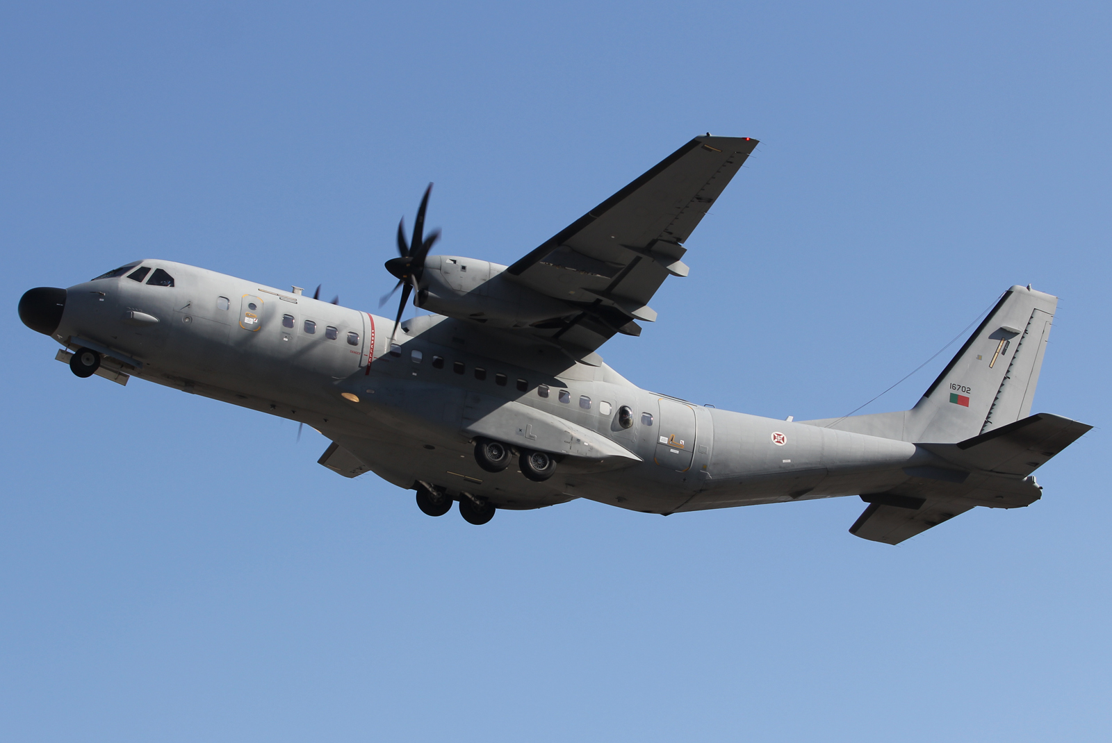 16702 (S-042) 2007 CASA C-295M