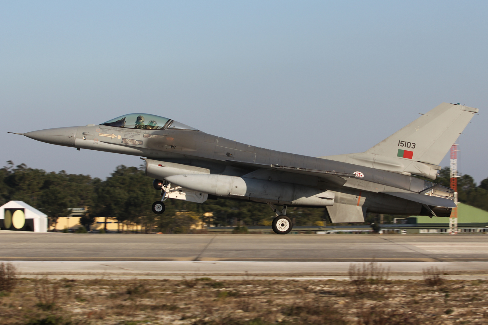 15103 (AA-3) 1993 General Dynamics F-16AM Fighting Falcon