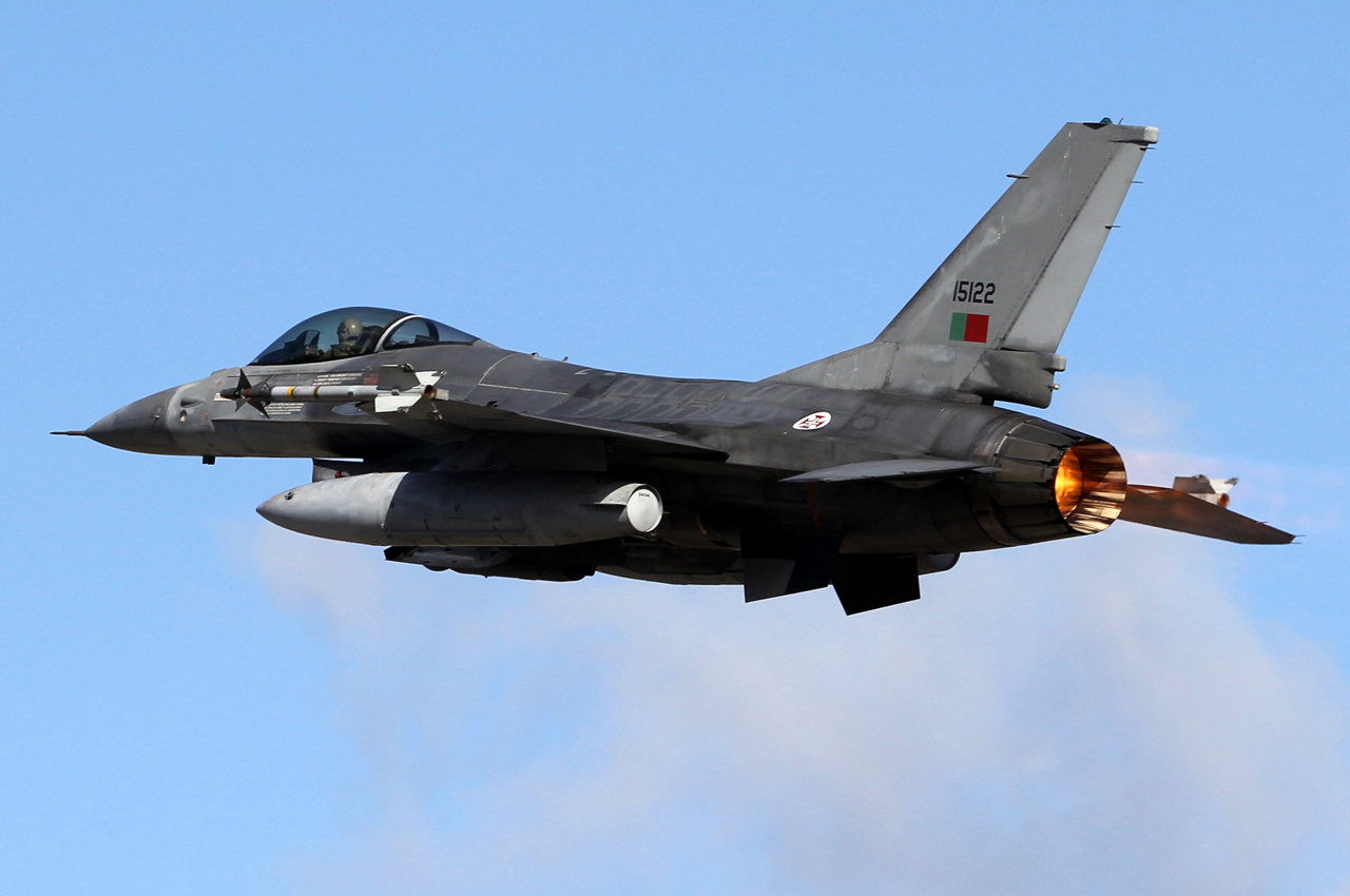 15122 (61-511) General Dynamics F-16AM Fighting Falcon