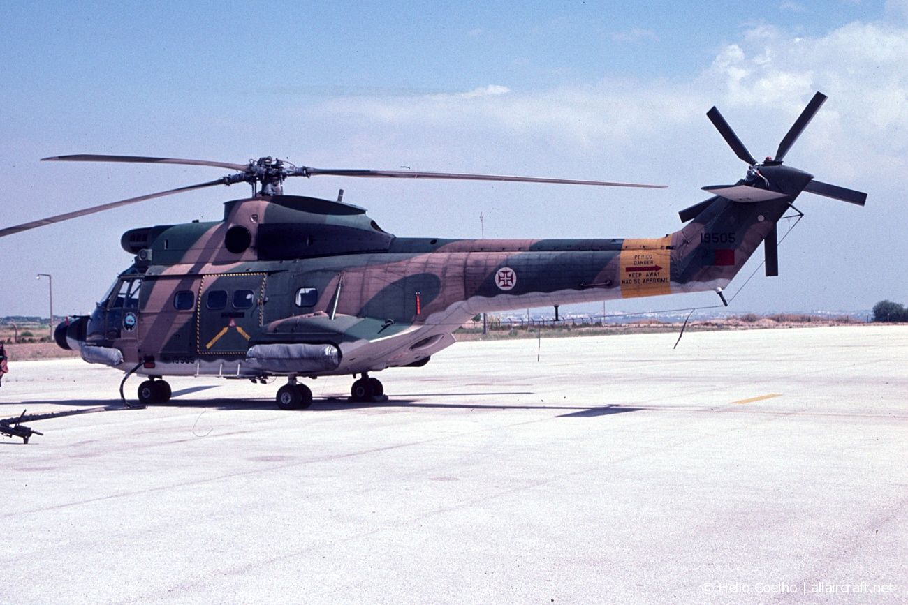 19505 (1011) 1969 Aerospatiale SA-330C Puma