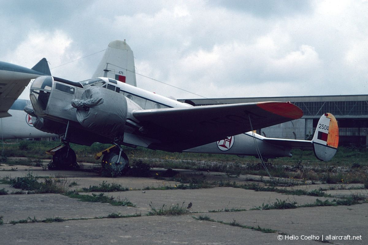 2504 (1467) Beech AT-11 Kansan